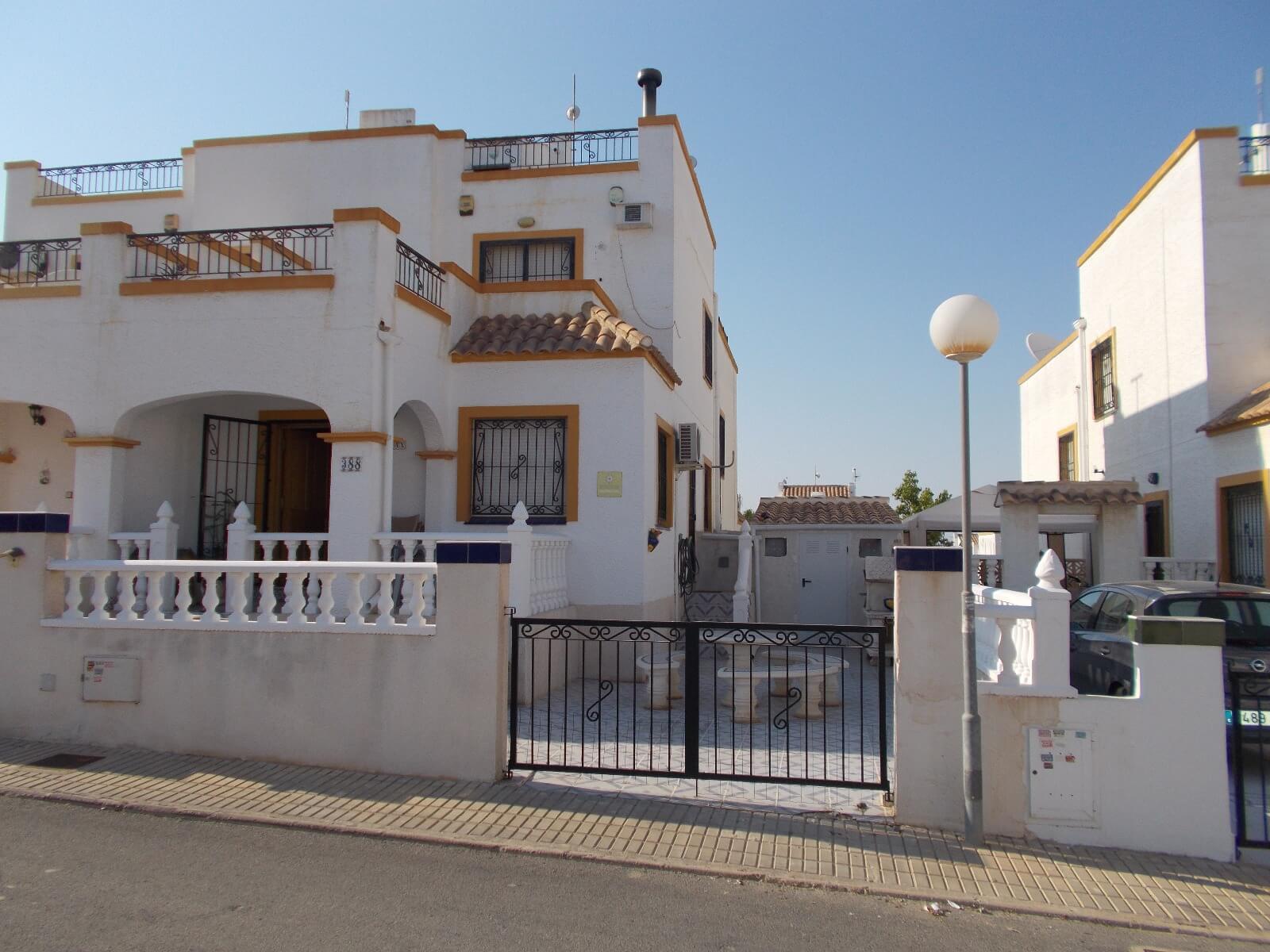 
3 bedroom Chalet for sale in Orihuela Costa, Alicante