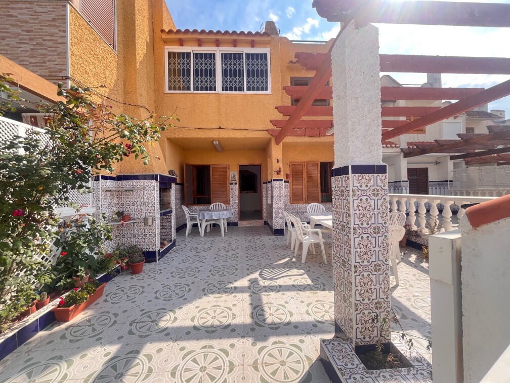 
Chalet de 4 dormitorios en venta en Islas Menores, Cartagena, Murcia