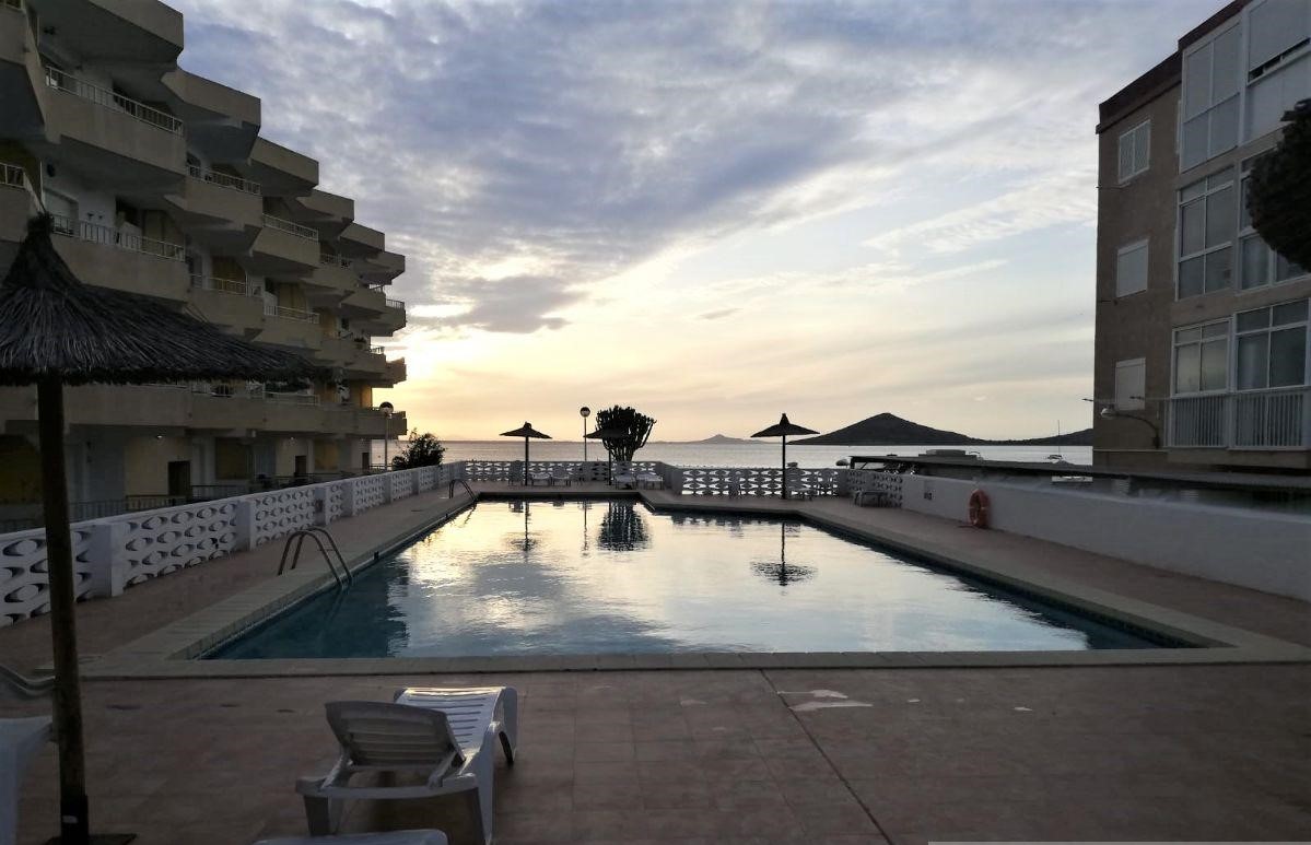 
Piso de 2 dormitorios en venta en La Manga del Mar Menor, Cartagena, Murcia