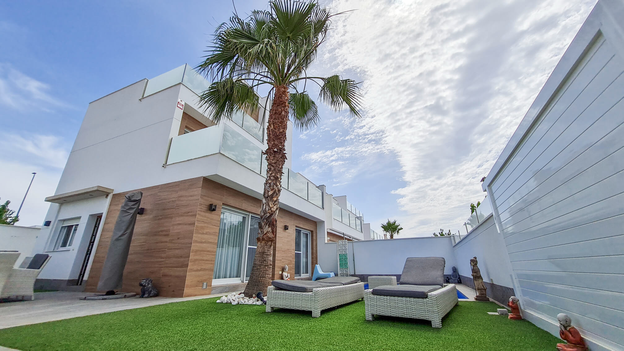 
Villa de 4 dormitorios en venta en Pilar de la Horadada, Alicante
